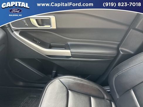 Certified 2024 Ford Explorer XLT w/ Equipment Group 202A RWD image 28