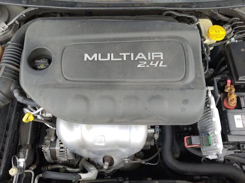 Used 2015 Chrysler 200 Limited w/ Convenience Group FWD image 30