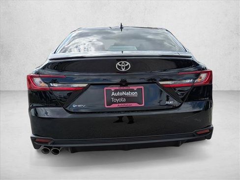 New 2026 Toyota Camry SE FWD image 7