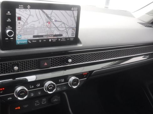 Used 2024 Honda Civic Touring image 22