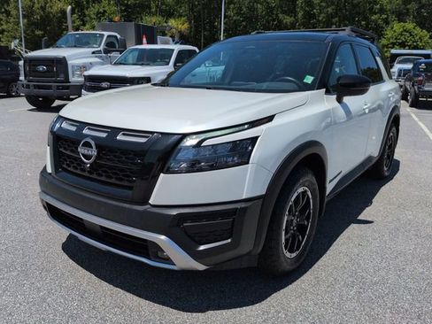 Used 2024 Nissan Pathfinder Rock Creek AWD/4WD image 8
