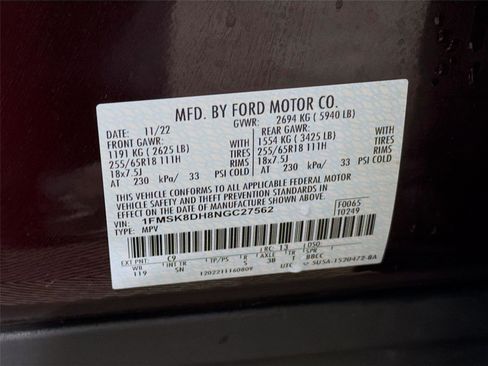 Used 2022 Ford Explorer XLT w/ Equipment Group 202A AWD/4WD image 32