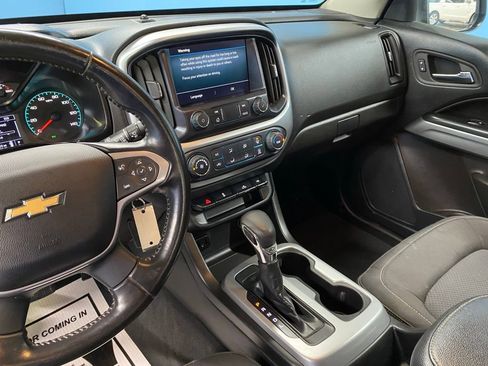 Used 2022 Chevrolet Colorado LT w/ LT Convenience Package image 27