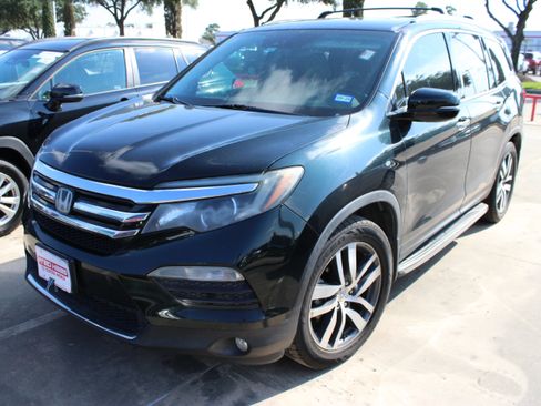 Used 2016 Honda Pilot Touring image 3