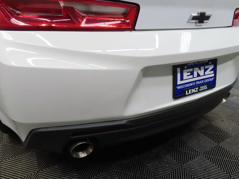 Used 2018 Chevrolet Camaro LT RWD image 35