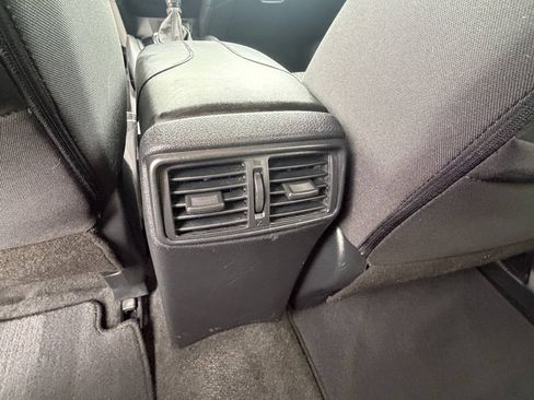 Used 2019 Nissan Rogue SV w/ Premium Package FWD image 19