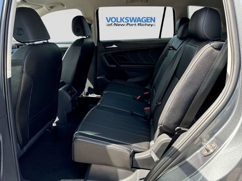 Used 2023 Volkswagen Tiguan SE FWD image 26