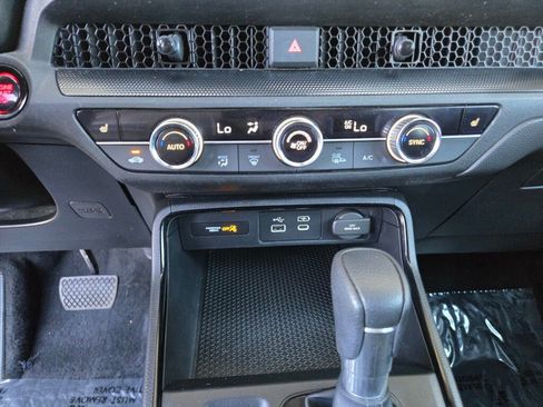 Certified 2024 Honda CR-V EX image 19
