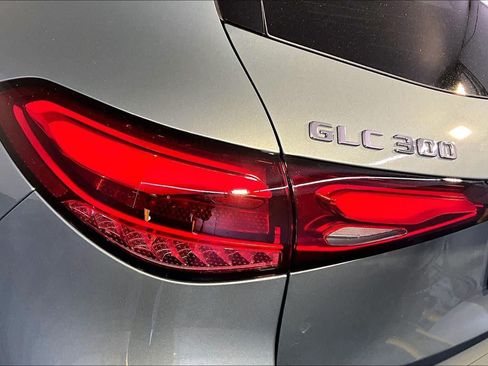 New 2026 Mercedes-Benz GLC 300 4MATIC image 5