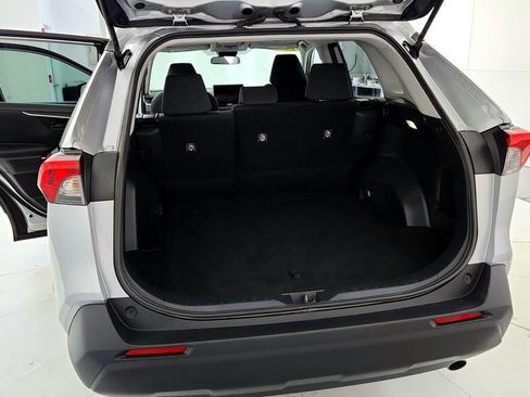 Used 2025 Toyota RAV4 LE AWD/4WD image 20