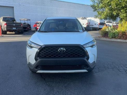 Used 2025 Toyota Corolla Cross L FWD image 9