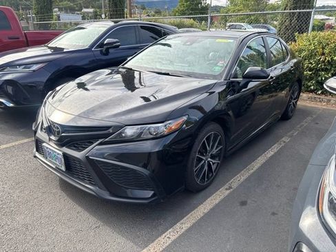Certified 2023 Toyota Camry SE FWD image 4