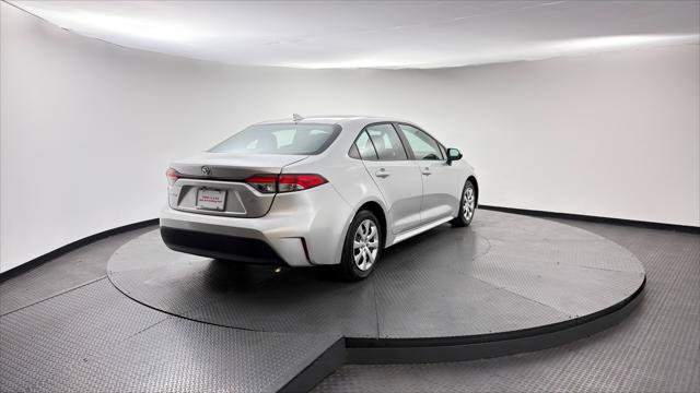 Used 2025 Toyota Corolla LE FWD image 8