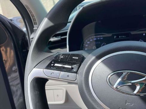 Used 2023 Hyundai Tucson SE AWD/4WD image 18