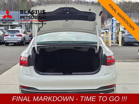 Used 2024 Volkswagen Jetta SEL image 30