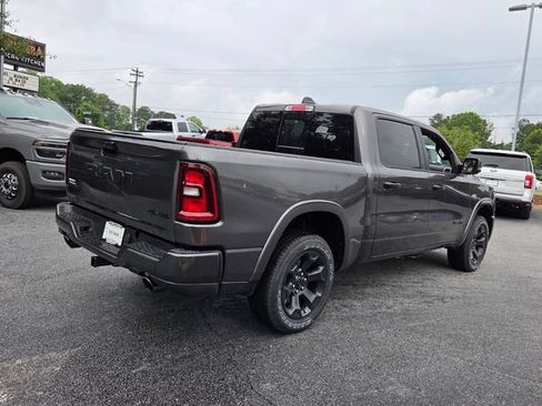 New 2026 RAM 1500 Big Horn AWD/4WD image 9