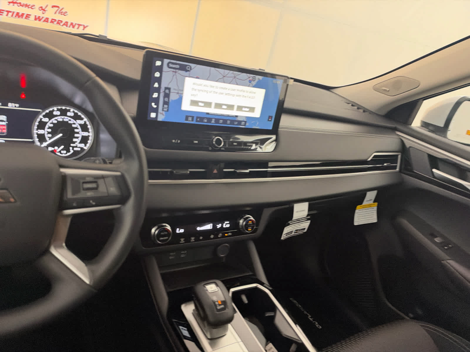 New 2026 Mitsubishi Outlander ES FWD image 18