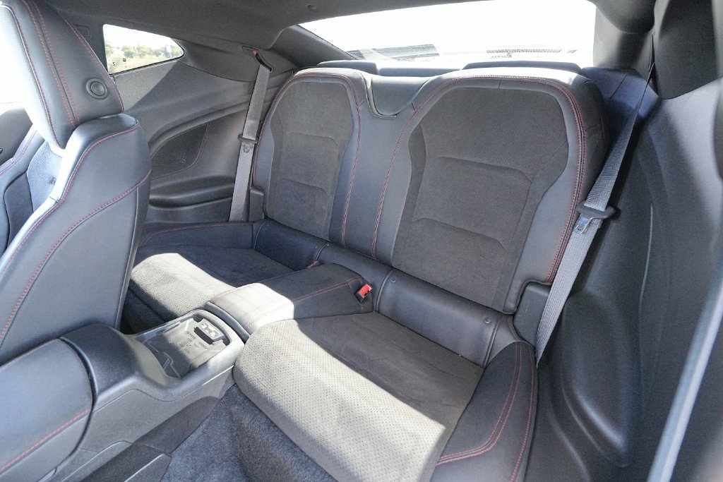 Used 2019 Chevrolet Camaro ZL1 RWD image 23