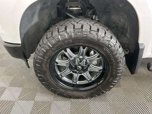 Used 2024 Chevrolet Silverado 1500 LTZ w/ LTZ Premium Package AWD/4WD image 30