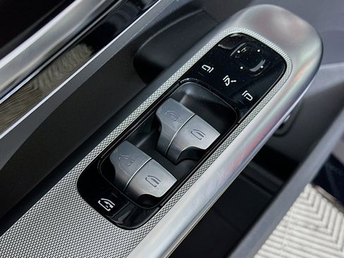 New 2026 Mercedes-Benz GLC 43 AMG 4MATIC image 18