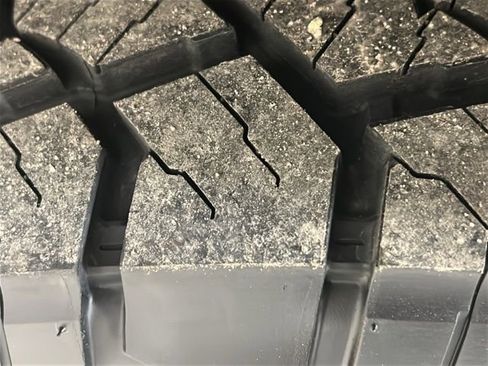 Used 2014 Jeep Grand Cherokee Overland image 27