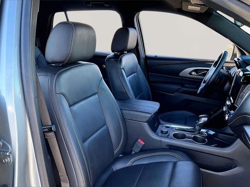 Used 2023 Chevrolet Traverse LT w/ LPO, Floor Liner Package image 7