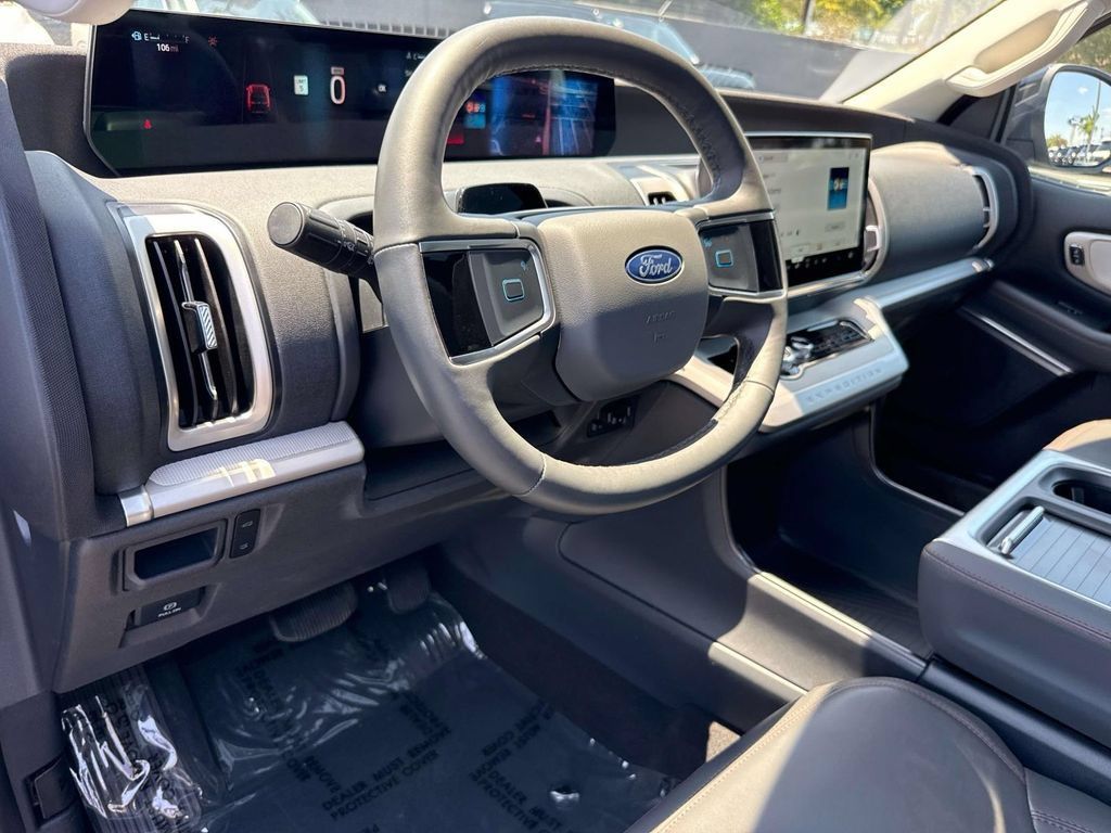 Certified 2025 Ford Expedition Active RWD image 29