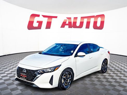 Used 2024 Nissan Sentra SV image 3