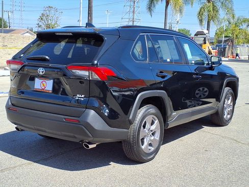Certified 2025 Toyota RAV4 XLE AWD/4WD image 6
