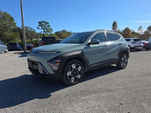Used 2024 Hyundai Kona SEL image 2