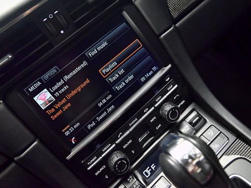 Used 2014 Porsche 911 Turbo S image 12