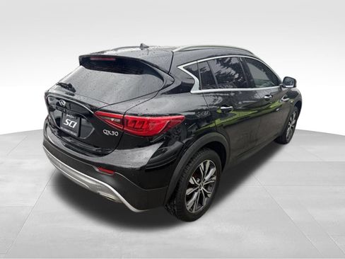 Used 2018 INFINITI QX30 AWD w/ Cargo Package image 5