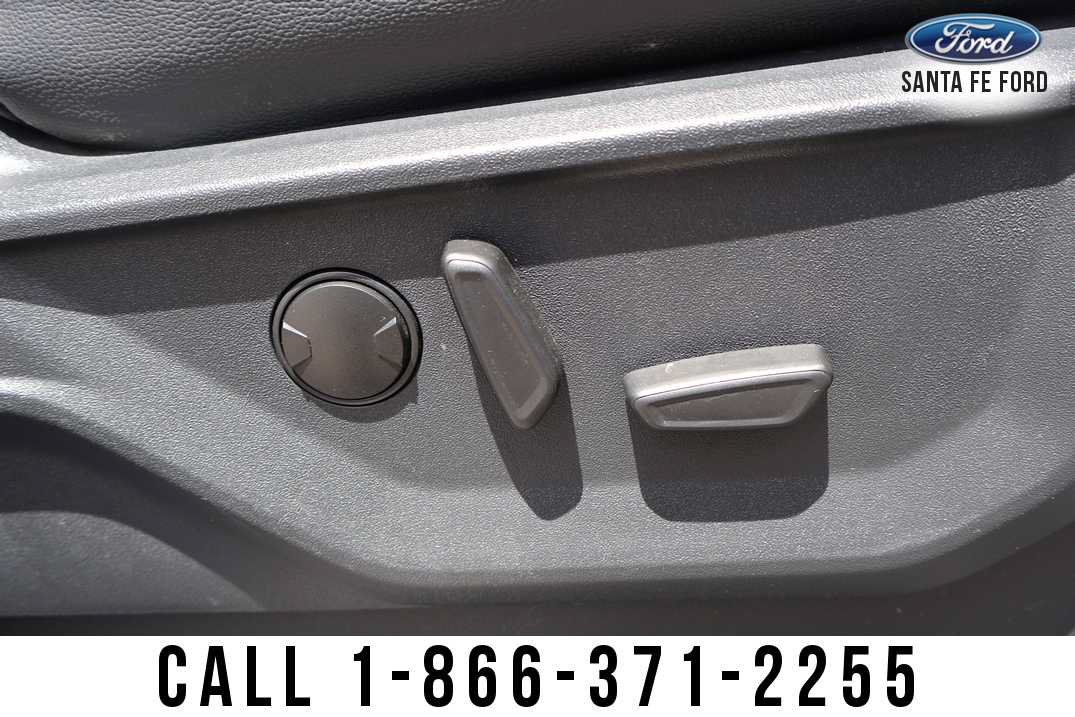 Used 2025 Ford F150 Lariat w/ Equipment Group 501A Mid AWD/4WD image 37