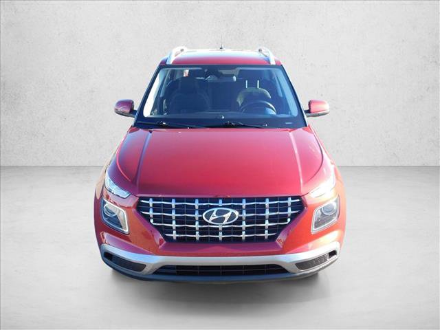 Used 2024 Hyundai Venue SEL FWD image 3