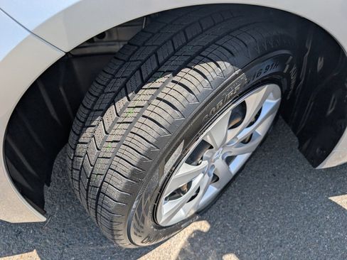 Used 2023 Toyota Corolla LE image 21