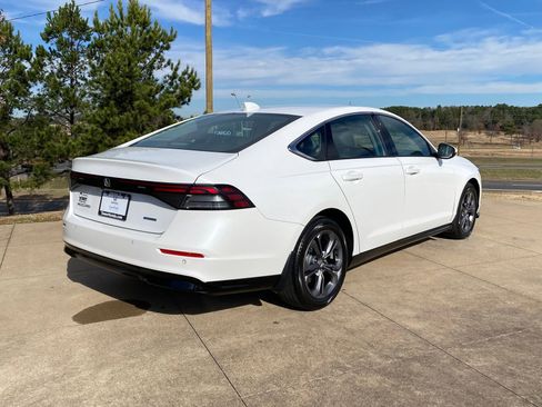 Used 2023 Honda Accord EX-L image 6