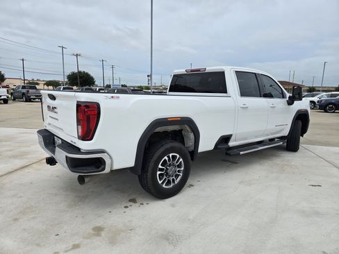 Used 2025 GMC Sierra 3500 SLE w/ SLE Convenience Package AWD/4WD image 3
