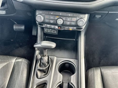 Used 2022 Dodge Durango GT image 18