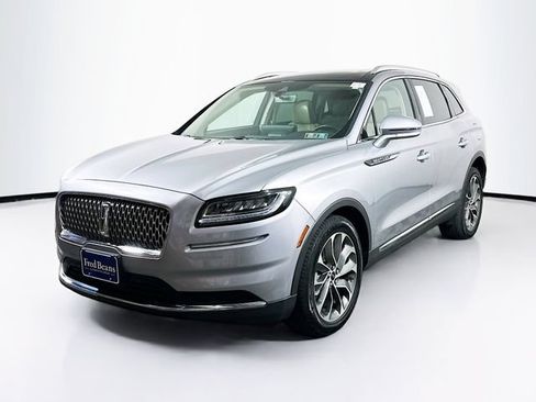 Certified 2022 Lincoln Nautilus Reserve AWD/4WD image 3