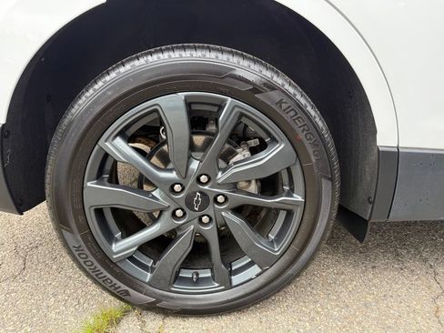 Used 2023 Chevrolet Equinox RS AWD/4WD image 7