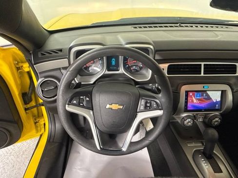 Used 2013 Chevrolet Camaro LS RWD image 27