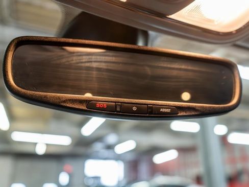 Used 2020 Jeep Cherokee Limited image 36