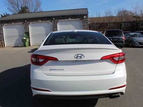 Used 2017 Hyundai Sonata SE image 6