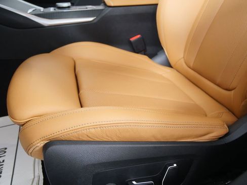 Certified 2025 BMW i4 eDrive40 RWD image 9