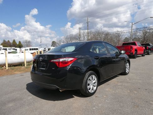 Used 2015 Toyota Corolla LE image 5