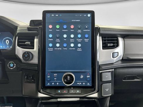 Used 2022 Ford F150 Lightning Platinum AWD/4WD image 13