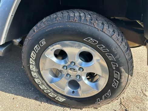 Used 2014 Jeep Wrangler Unlimited Sahara w/ Connectivity Group AWD/4WD image 9
