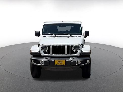 Used 2025 Jeep Wrangler Unlimited Sahara AWD/4WD image 4