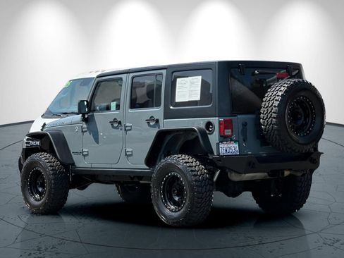 Used 2014 Jeep Wrangler Unlimited Rubicon w/ Connectivity Group AWD/4WD image 6