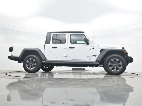 Used 2020 Jeep Gladiator Sport w/ Quick Order Package 24S AWD/4WD image 27